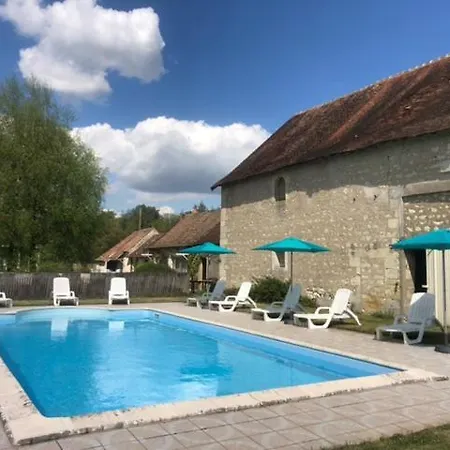 Les Vieux Chênes * Oyre